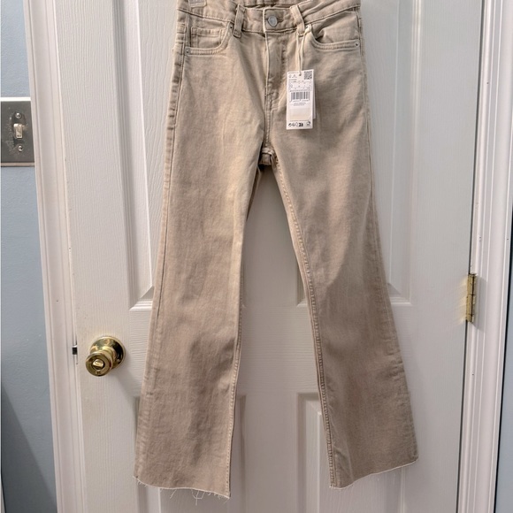 NWT Mango MNG Sienna Kick Flare Crop jeans Sand High Rise Fray Hem Denim Size 1 - Picture 6 of 8